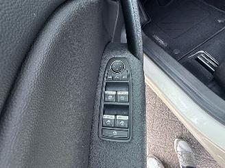 Renault Captur E-TECH PLUG-IN HYBRID  1598 cc picture 15