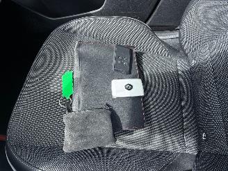 Renault Captur E-TECH PLUG-IN HYBRID  1598 cc picture 19