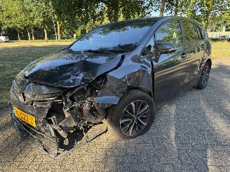 Schadeauto Toyota Verso 1.6 2018/1