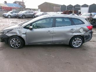 Kia Ceed 1.4 CRDI Break Comfort picture 18