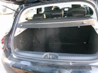 Renault Clio 1.0 Zen 5 Drs- HB picture 18