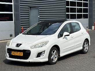 Voiture accidenté Peugeot 308 1.6 VTI 16V Hatchback  Benzine 1.598cc 88kW (120pk) FWD 2012/7