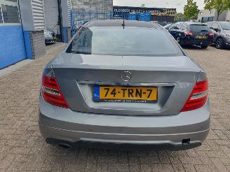 Mercedes C-klasse Automaat COUPE 220 CDI picture 4