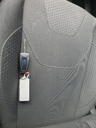 Ford Focus 1.5 Titanium picture 29