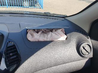 Ford Ka+ 1.2 Trend Ultimate picture 23