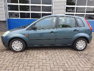 Ford Fiesta 1.3 Ambiente schadevrij picture 2