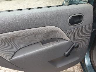 Ford Fiesta 1.3 Ambiente schadevrij picture 20