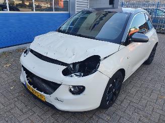 Voiture accidenté Opel Adam 1.0 Turbo Unlimited 2019/1