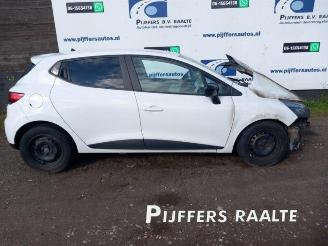 Uttjänta bilar auto Renault Clio Clio IV (5R), Hatchback 5-drs, 2012 / 2021 0.9 Energy TCE 90 12V 2015/2