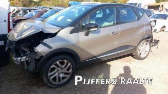 Vrakbiler auto Renault Captur Captur (2R), SUV, 2013 0.9 Energy TCE 12V 2015/10