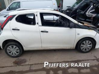Dezmembrări autoturisme Toyota Aygo Aygo (B40), Hatchback, 2014 1.0 12V VVT-i 2019/6