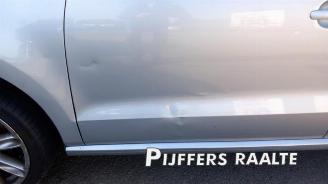 Volkswagen Polo Polo V (6R), Hatchback, 2009 / 2017 1.6 TDI 16V 90 picture 16