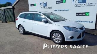 Vrakbiler auto Ford Focus Focus 3 Wagon, Combi, 2010 / 2020 1.0 Ti-VCT EcoBoost 12V 100 2013/7