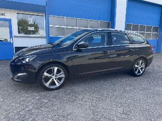 krockskadad bil auto Peugeot 308 1.2 AUTOMAAT  ALLURE 2016/6