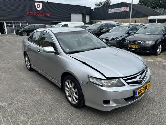 skadebil auto Honda Accord 2.0i Executive 2008/5