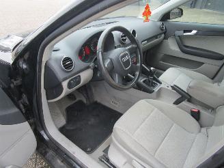 Audi A3 Sportback 1.6 FSI Attraction picture 9