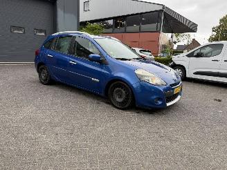 Renault Clio 1.2 TCE Sélection Business picture 30