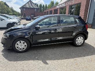 Volkswagen Polo 1.0 (Hatchback 5-dr.) picture 2