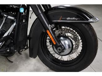 Harley-Davidson  FLHCS Softail Heritage Classic picture 11