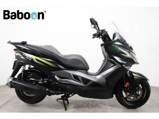 dañado motos Kawasaki  J 300 ABS 2018/10