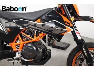 KTM 690 SMC  picture 12