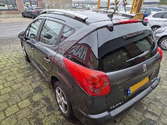 Peugeot 207 1.4 vti xs AIRCO picture 5