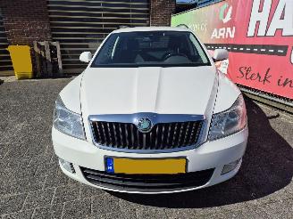 Skoda Octavia 1.6 tdi greentech ambition business line picture 7
