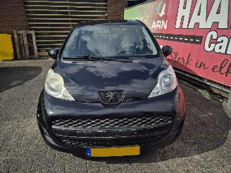 Peugeot 107 1.0 12v sublime picture 7