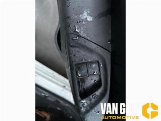 Peugeot 108 108, Hatchback, 2014 1.0 12V picture 14