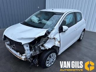 Peugeot 108 108, Hatchback, 2014 1.0 12V picture 6