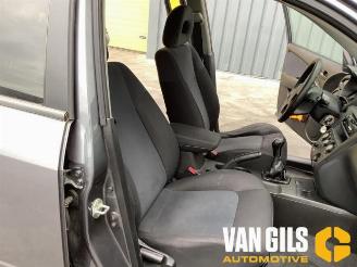 Mitsubishi Outlander Outlander (CU), SUV, 2001 / 2007 2.0 16V 4x2 picture 19