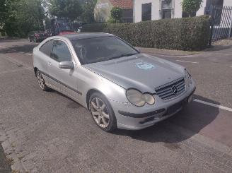 rozbiórka samochody osobowe Mercedes C-klasse Sportcoupe C180 2001/3