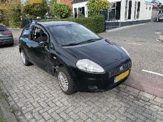 Coche siniestrado Fiat Punto 1.2 Grande Punto 2007/1