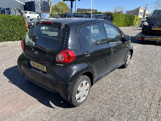 Toyota Aygo 1.0-12V picture 3