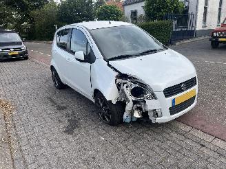 Suzuki Splash 1.0-12V picture 1