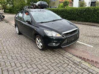 Uttjänta bilar auto Ford Focus 1.6-16V 2011/3