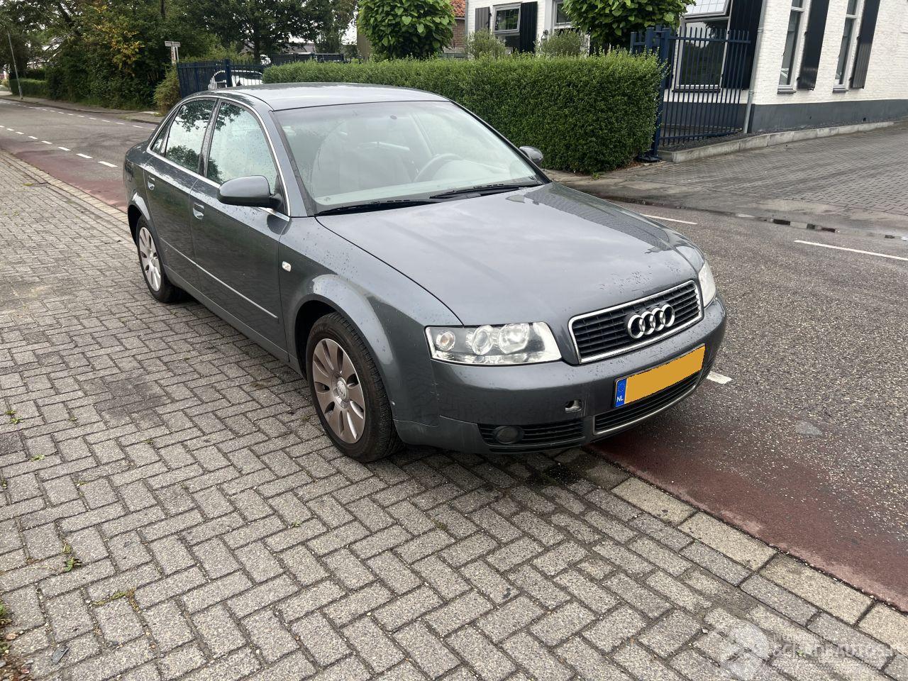 Audi A4 2.0-20V