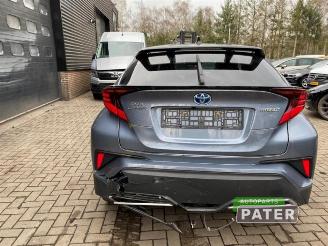Toyota C-HR C-HR (X1,X5), SUV, 2016 2.0 16V Hybrid picture 5