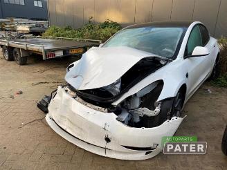Vrakbiler auto Tesla Model 3 Model 3, Sedan, 2017 Standard RWD Plus, Loing Range RWD 2021/12