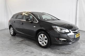 skadebil auto Opel Astra SPORTS TOURER 2015/12
