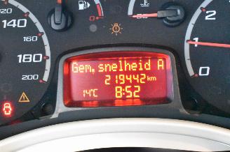Ford Ka 1.2 Titanium picture 21