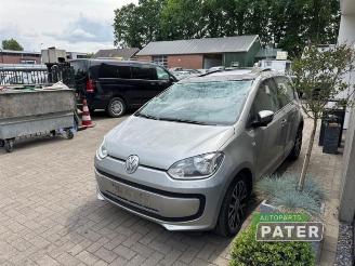 Vrakbiler auto Volkswagen Up! Up! (121), Hatchback, 2011 1.0 12V 60 2015/11