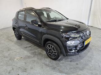 krockskadad bil auto Dacia Spring Comfort+ (Orange p.) 2023/2