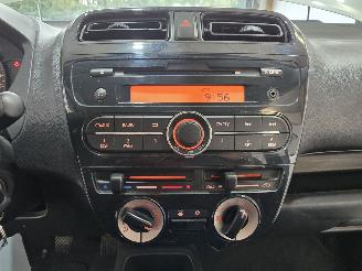 Mitsubishi Space-star 1.0 Entry picture 29