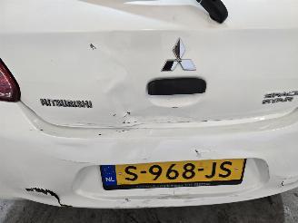 Mitsubishi Space-star 1.0 Entry picture 11