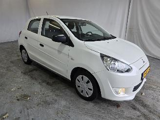 krockskadad bil auto Mitsubishi Space-star 1.0 Entry 2015/4