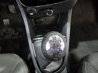 Renault Clio 0.9 TCe Expression picture 32