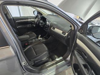 Mitsubishi Outlander 2.0 PHEV Intense + picture 21