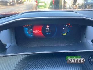 Peugeot 2008 2008 (UD/UK/UR/US/UX), MPV, 2019 e-2008 50 kWh picture 12