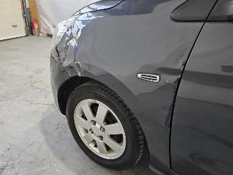 Mitsubishi Space-star 1.0 Intense picture 13